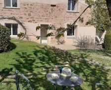 France Auvergne-Rhône-Alpes Sevelinges vacation rental compare prices direct by owner 11566972