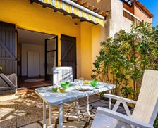 France Provence - Alpes - Cote d'Azur Le Lavandou vacation rental compare prices direct by owner 12058644