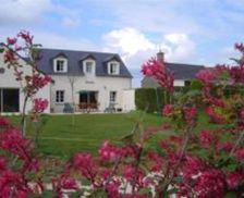 France Centre La Chapelle-Saint-Martin-en-Plaine vacation rental compare prices direct by owner 23702840