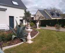 France Brittany Saint-Broladre vacation rental compare prices direct by owner 14863603