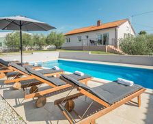 Croatia Istria Kaštelir vacation rental compare prices direct by owner 33695484