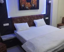 India Madhya Pradesh Hoshangābād vacation rental compare prices direct by owner 35490176