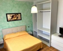 Italy Emilia-Romagna Rimini vacation rental compare prices direct by owner 28629304