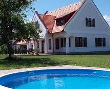 Hungary Balaton Nagyvázsony vacation rental compare prices direct by owner 4721460