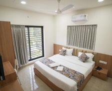 India Gujarat Rajkot vacation rental compare prices direct by owner 35368077