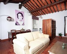 Italy Lucca Bargecchia vacation rental compare prices direct by owner 4220505