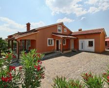 Croatia Istrien Buje vacation rental compare prices direct by owner 4869694