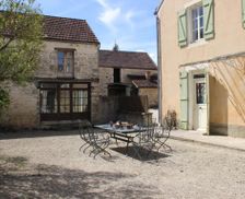 France Burgundy Bouix vacation rental compare prices direct by owner 28698243