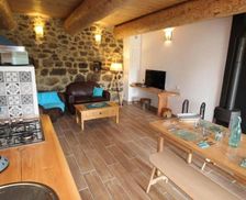 France Rhône-Alps Saint-Cirgues-en-Montagne vacation rental compare prices direct by owner 33468151