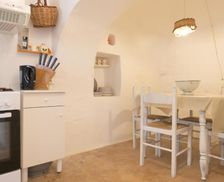 Italy Apulia Cisternino vacation rental compare prices direct by owner 35334388