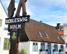 Germany Schleswig-Holstein Schleswig vacation rental compare prices direct by owner 12103786