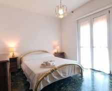 Italy Liguria Albisola Superiore vacation rental compare prices direct by owner 33601203