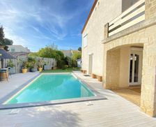 France Languedoc-Roussillon Saint-Jean-de-Védas vacation rental compare prices direct by owner 35866274