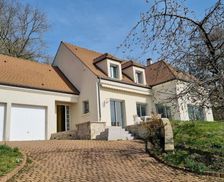 France Yvelines Vaux-sur-Seine vacation rental compare prices direct by owner 33690812