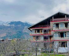 India Himachal Pradesh Palchān vacation rental compare prices direct by owner 33121944