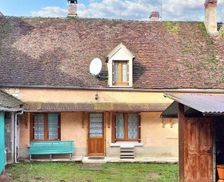 France Burgundy Pousseaux vacation rental compare prices direct by owner 29164021