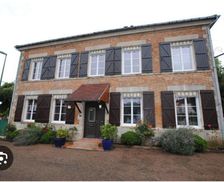 France Champagne - Ardenne Drosnay vacation rental compare prices direct by owner 32407331