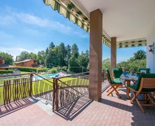 Italy Lombardy Besozzo vacation rental compare prices direct by owner 4042248