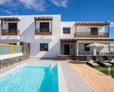 Spain Lanzarote Tinajo vacation rental compare prices direct by owner 35708800