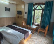 India Himachal Pradesh Barog vacation rental compare prices direct by owner 35867269