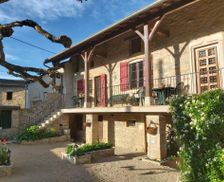 France Burgundy Azé vacation rental compare prices direct by owner 35316356