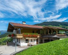 Austria Tyrol Hainzenberg vacation rental compare prices direct by owner 14554314