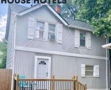 United States Ohio Cleveland vacation rental compare prices direct by owner 196434