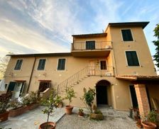 Italy Tuscany Treggiaia vacation rental compare prices direct by owner 13904267