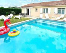 France Haute-Vienne Boisseuil vacation rental compare prices direct by owner 24305523