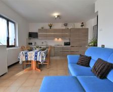 Italy Lombardy Dazio vacation rental compare prices direct by owner 35880940