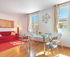 France Provence-Alpes-Côte d'Azur Saint-Tropez vacation rental compare prices direct by owner 32492733