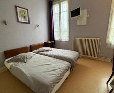 France Auvergne Néris-les-Bains vacation rental compare prices direct by owner 13002127