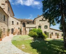 Italy Marche Mombaroccio vacation rental compare prices direct by owner 6264028