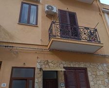 Italy Sicily Sferracavallo vacation rental compare prices direct by owner 33504258