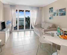 France Provence-Alpes-Côte d'Azur Menton vacation rental compare prices direct by owner 33705135