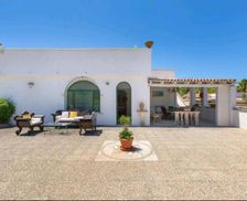 Italy Apulia Lido Marini vacation rental compare prices direct by owner 12358165