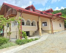 Romania Vâlcea Călimăneşti vacation rental compare prices direct by owner 16202804