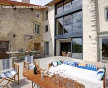 France Rhône-Alps Saint-Symphorien-de-Lay vacation rental compare prices direct by owner 33690590