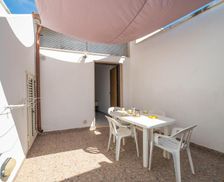 Italy Apulia Sant'isidoro vacation rental compare prices direct by owner 33696777