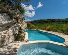 France Provence-Alpes-Côte d'Azur Bonnieux vacation rental compare prices direct by owner 33491324