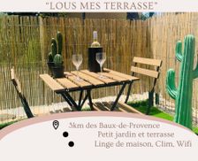 France Bouches-du-Rhône Les Baux-de-Provence vacation rental compare prices direct by owner 15548300