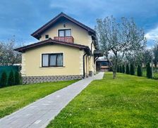 Romania Sibiu County Orlat vacation rental compare prices direct by owner 35903595