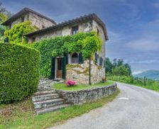 Italy Tuscany Pescia vacation rental compare prices direct by owner 4578690