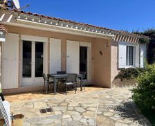 France Provence-Alpes-Côte d'Azur Cavalaire-sur-Mer vacation rental compare prices direct by owner 33462961