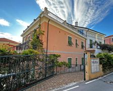 Italy Liguria Borgio Verezzi vacation rental compare prices direct by owner 33499719