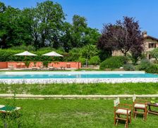 Italy Marche Pesaro vacation rental compare prices direct by owner 35188577