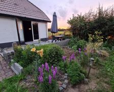 Netherlands Gelderland Hall vacation rental compare prices direct by owner 13448678