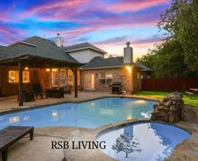 United States Texas Irving vacation rental compare prices direct by owner 11484379