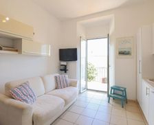 Italy Lazio Santa Marinella vacation rental compare prices direct by owner 33669623