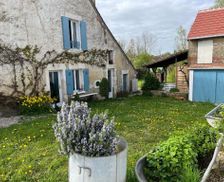 France Burgundy Leugny vacation rental compare prices direct by owner 35196560